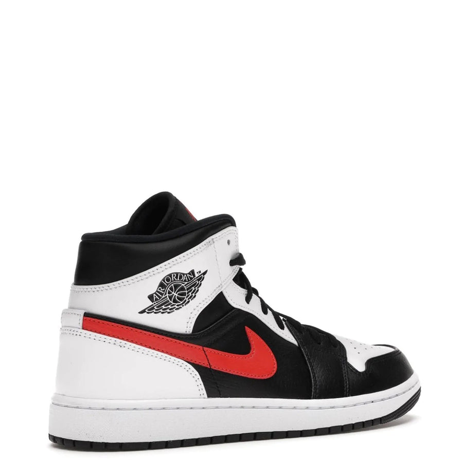 Air Jordan 1 Mid ‘Chile Red’