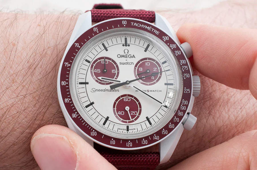 OMEGA x SWATCH 'MISSION TO PLUTO'